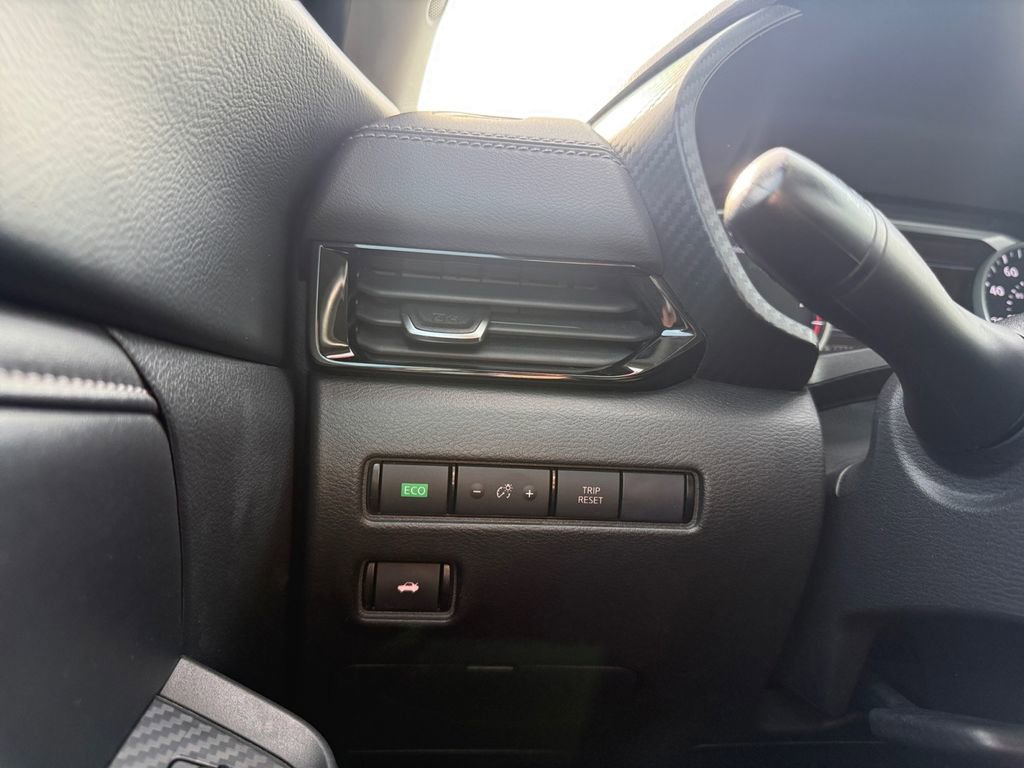 Used 2023 Nissan Sentra SV FWD image 22