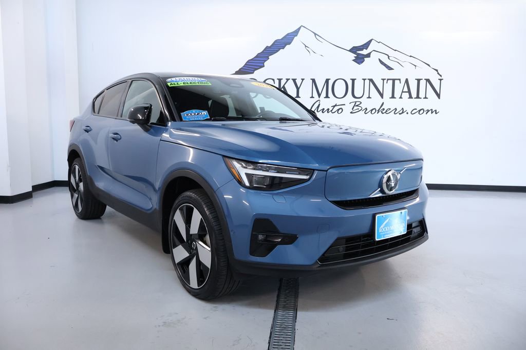 Used 2022 Volvo C40 P8 Recharge Ultimate image 1