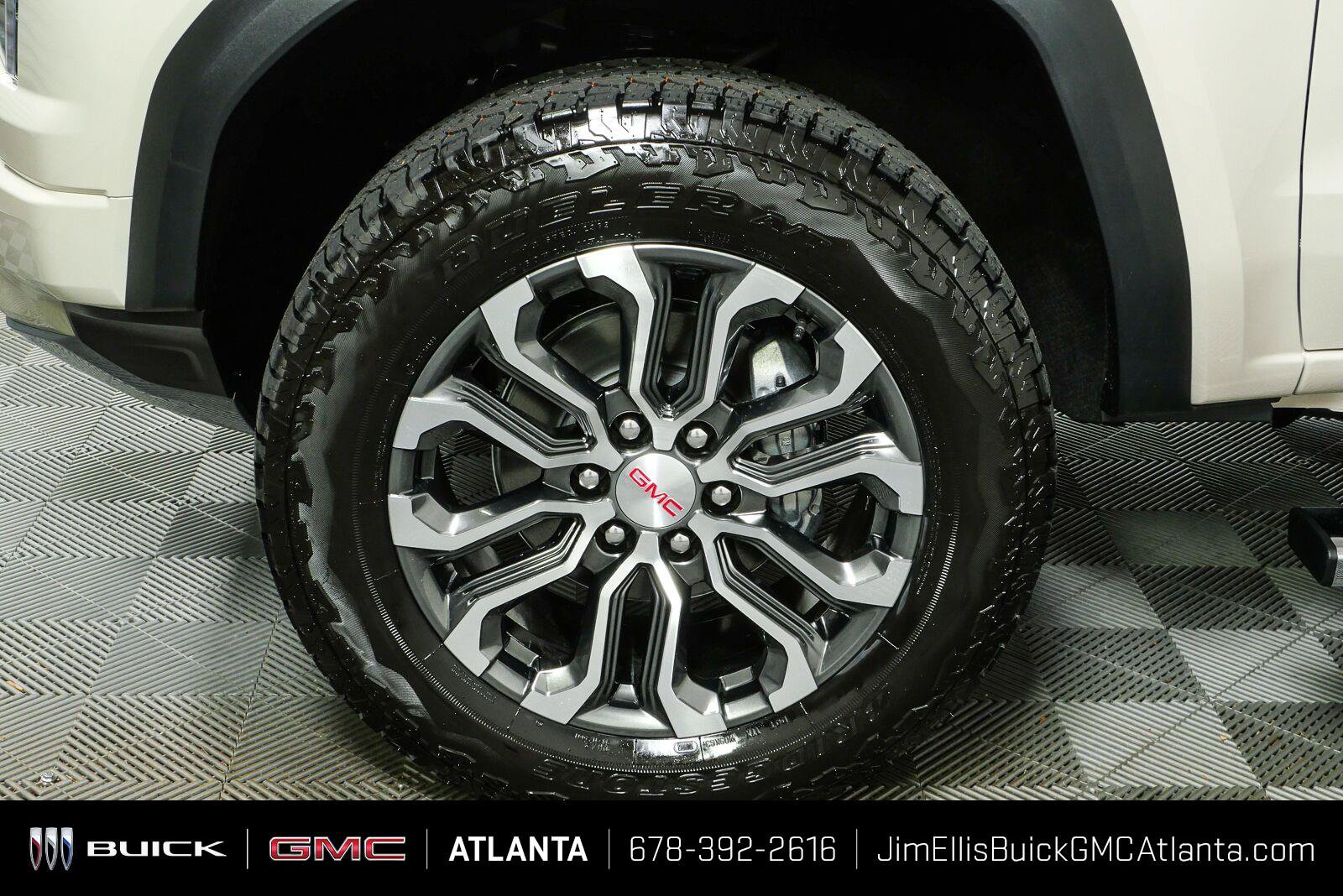 New 2026 GMC Canyon Denali AWD/4WD image 36