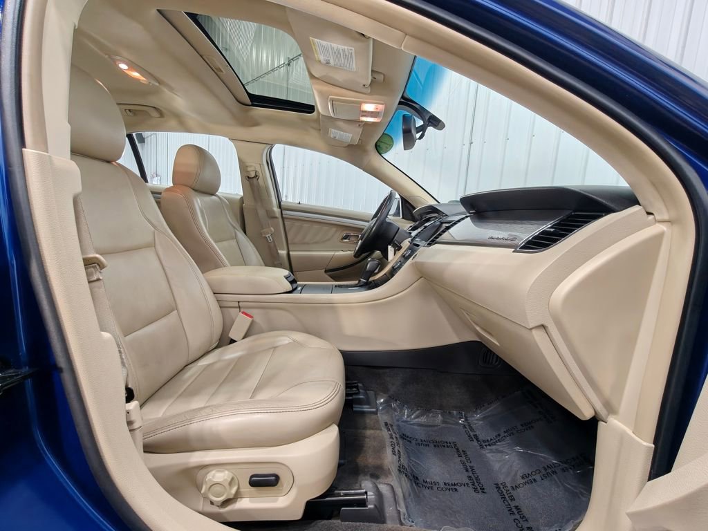 Used 2013 Ford Taurus SEL image 23