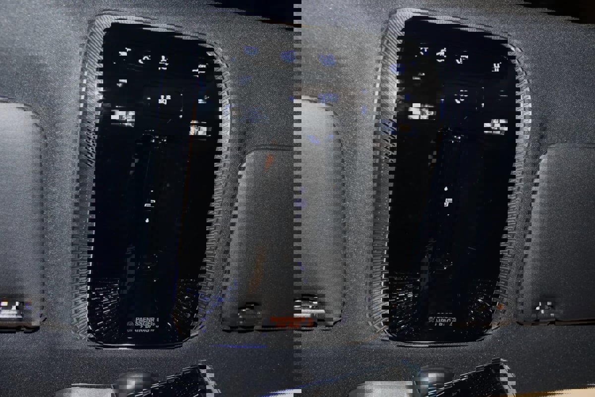 Used 2025 Mercedes-Benz GLC 300 4MATIC Coupe image 63