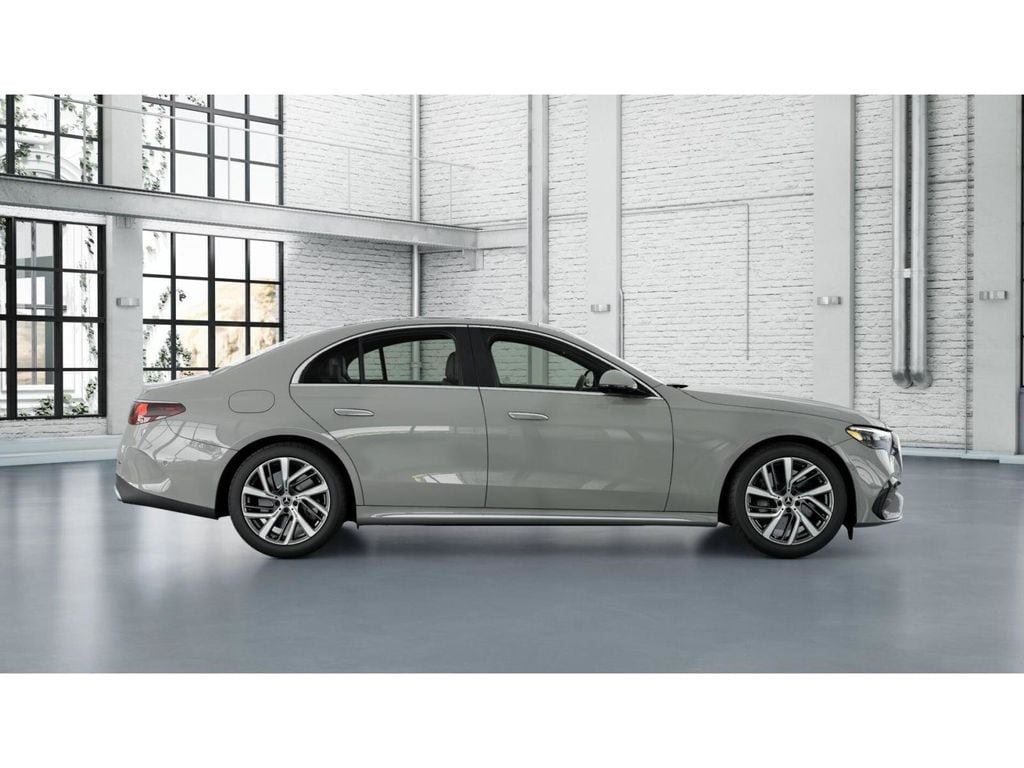 New 2027 Mercedes-Benz E 450 4MATIC Sedan image 2