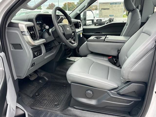 New 2026 Ford F550 4x4 Regular Cab Super Duty image 8