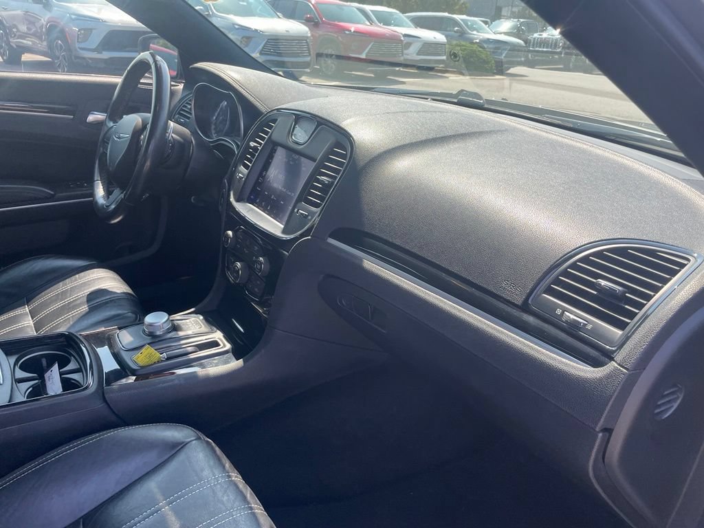 Used 2021 Chrysler 300 S RWD image 32