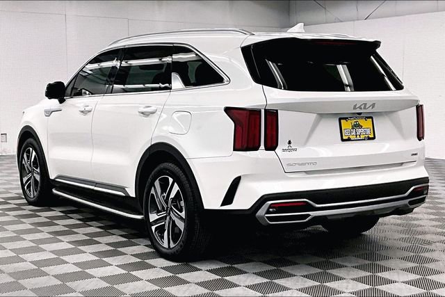 Used 2023 Kia Sorento SX Prestige image 3