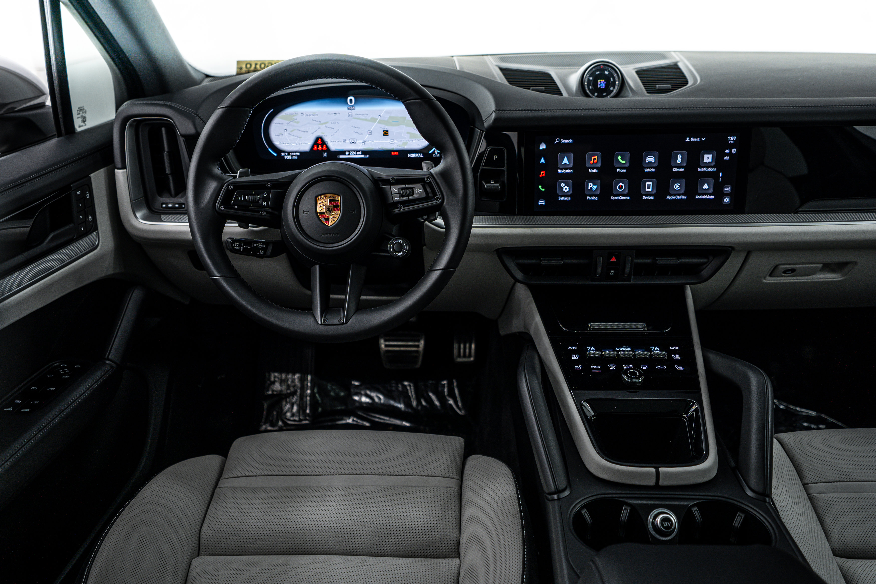 Certified 2025 Porsche Cayenne S AWD/4WD image 13