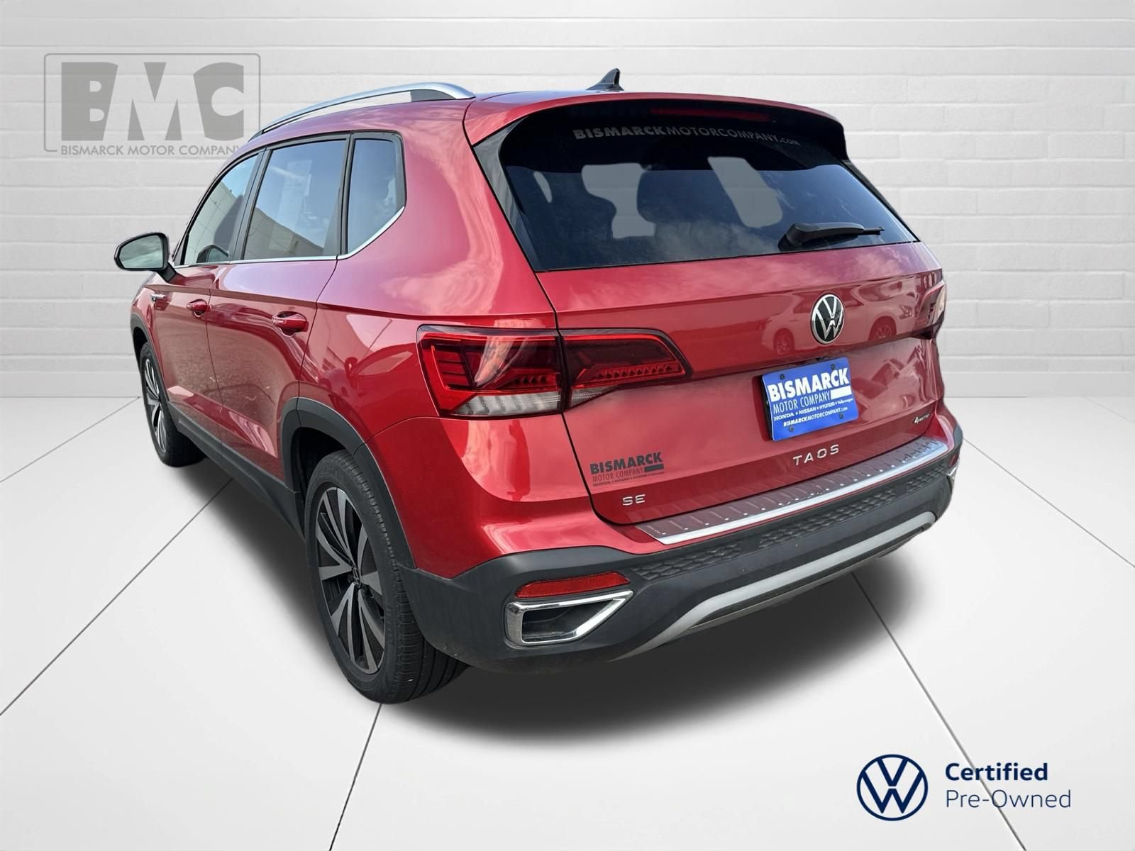 Certified 2023 Volkswagen Taos SE w/ Panoramic Sunroof Package AWD/4WD image 4