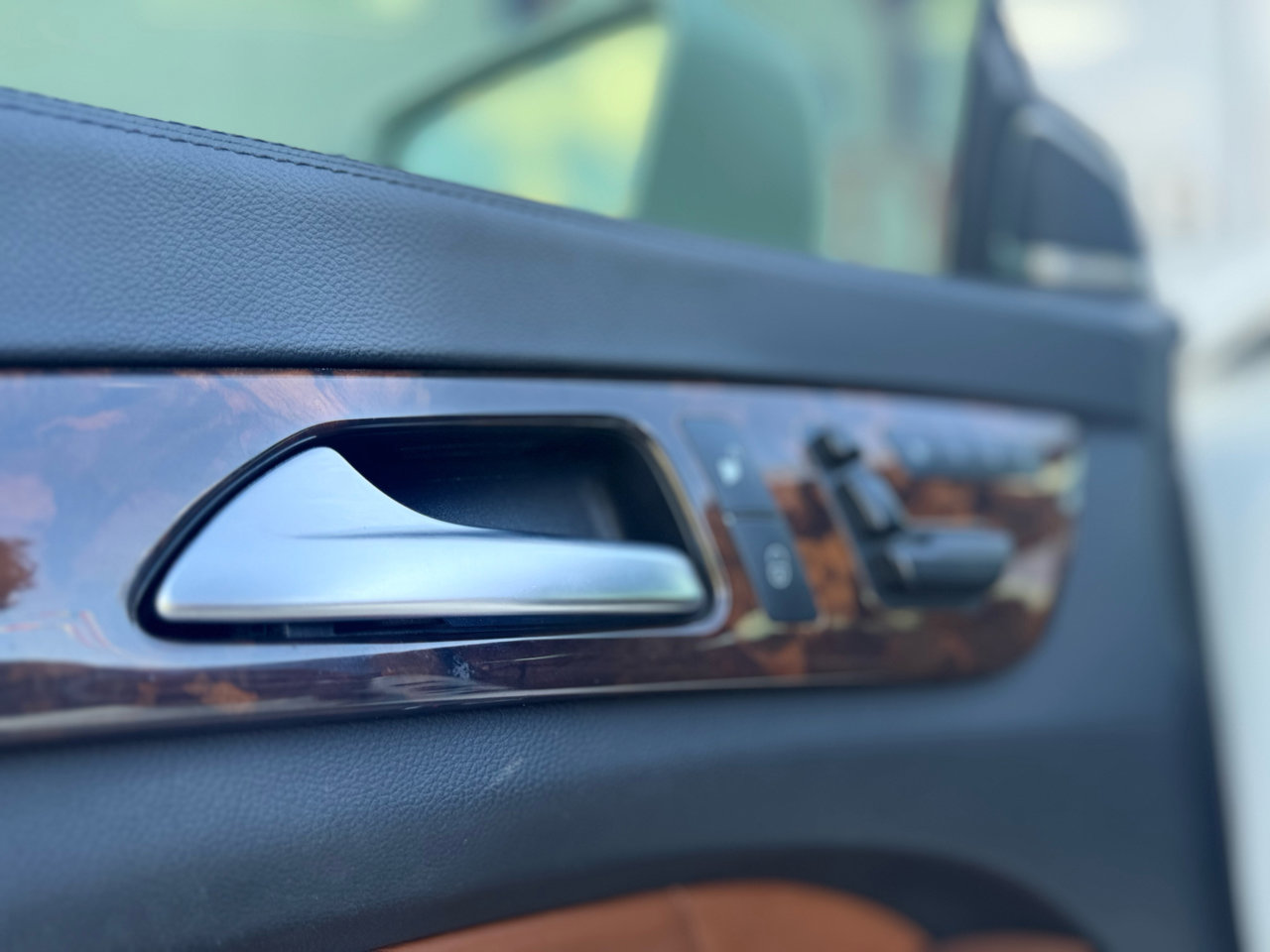 Used 2012 Mercedes-Benz CLS 63 AMG image 36