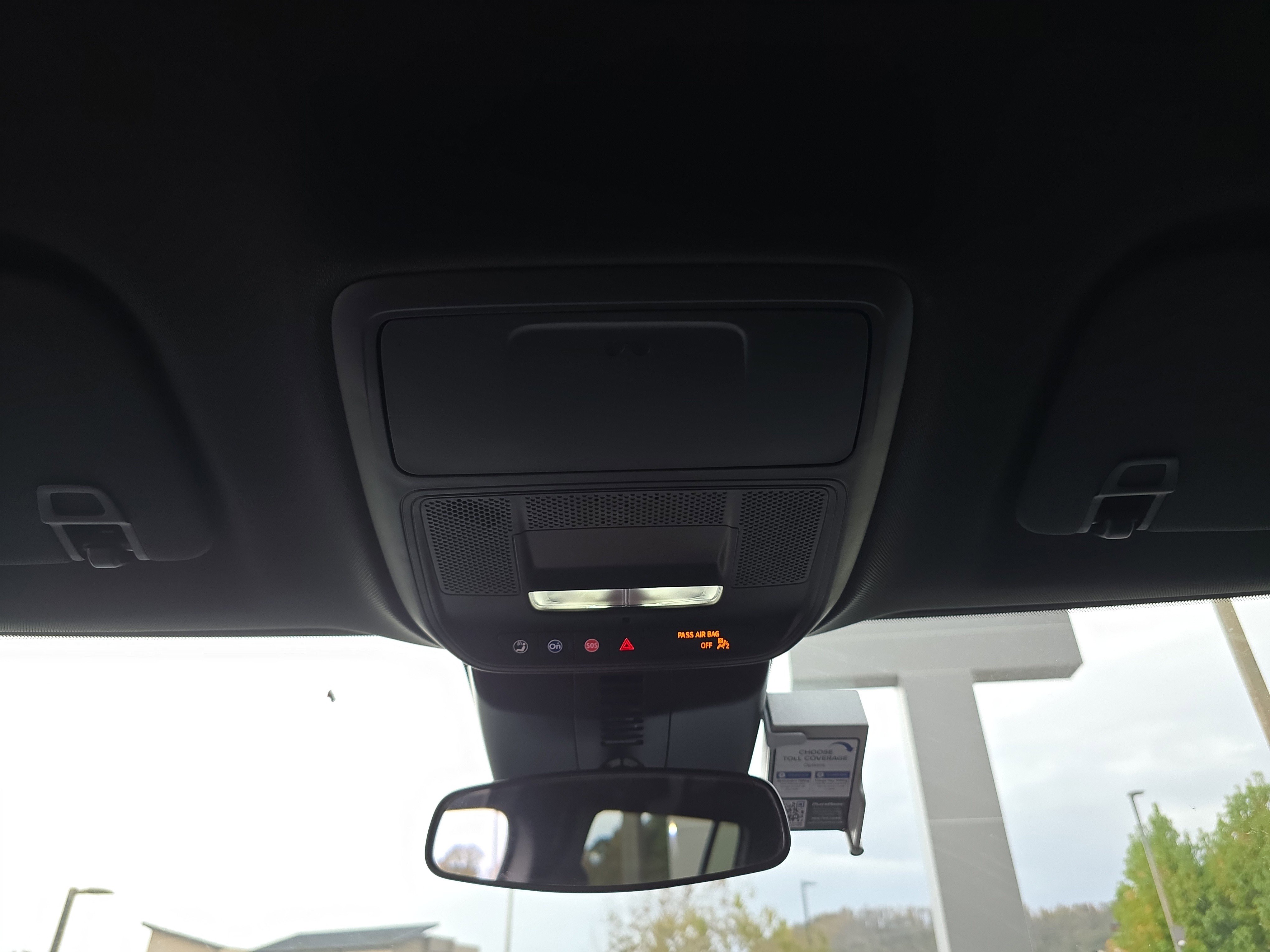 Used 2025 Chevrolet Traverse LT image 27