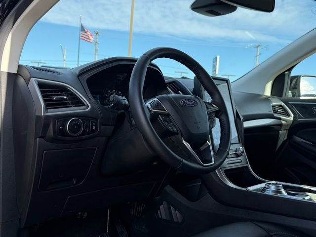 Used 2024 Ford Edge SEL w/ Convenience Package image 6