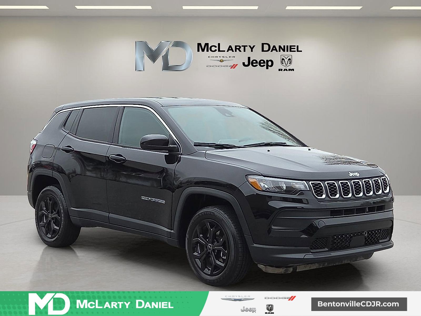 Used 2025 Jeep Compass Sport AWD/4WD image 1