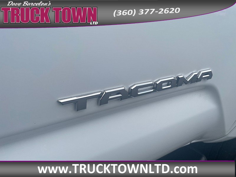 Used 2022 Toyota Tacoma SR5 w/ SR5 Appearance Package (SM) AWD/4WD image 31