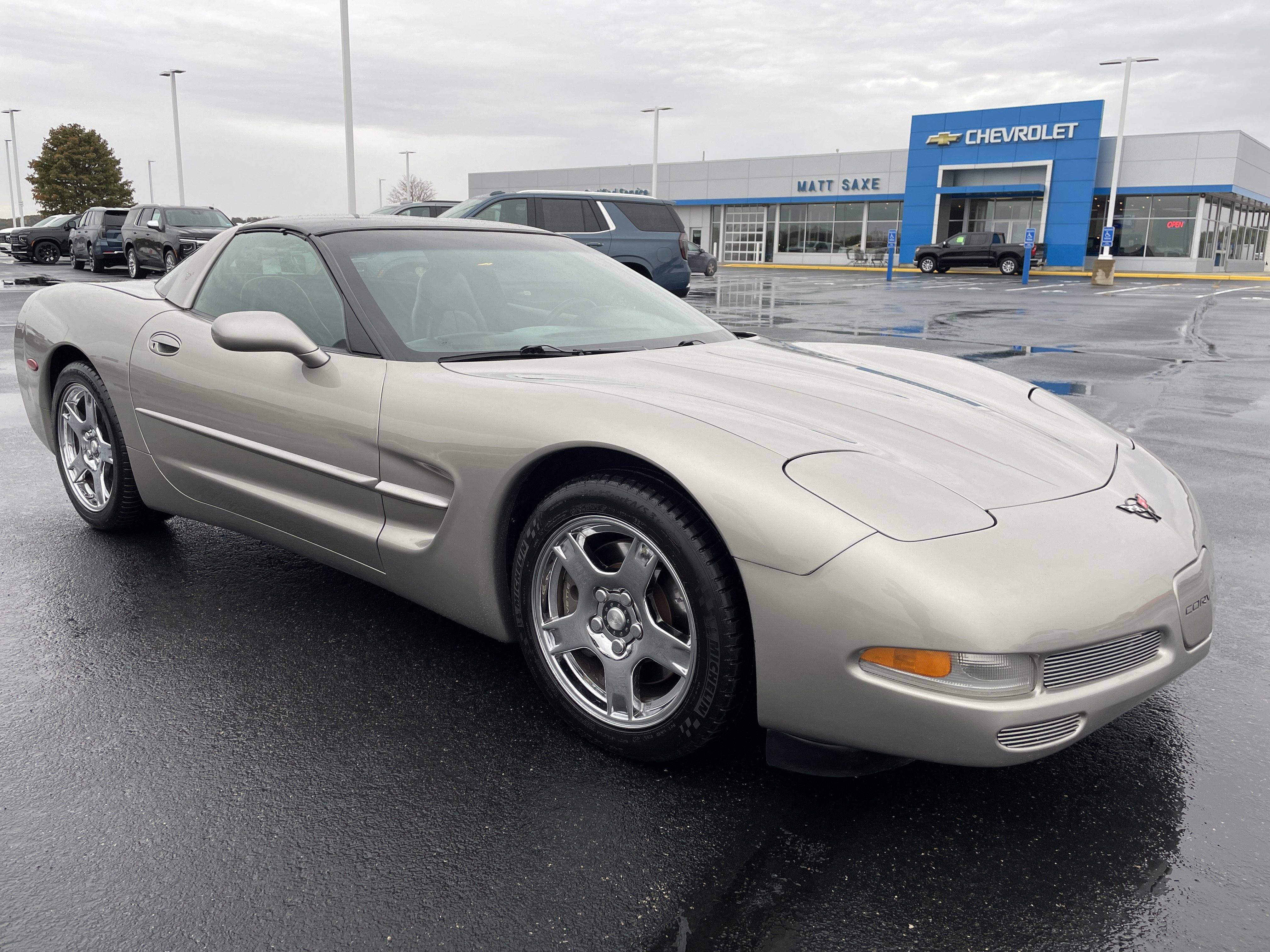 Used 1999 Chevrolet Corvette Coupe w/ Memory Pkg image 7