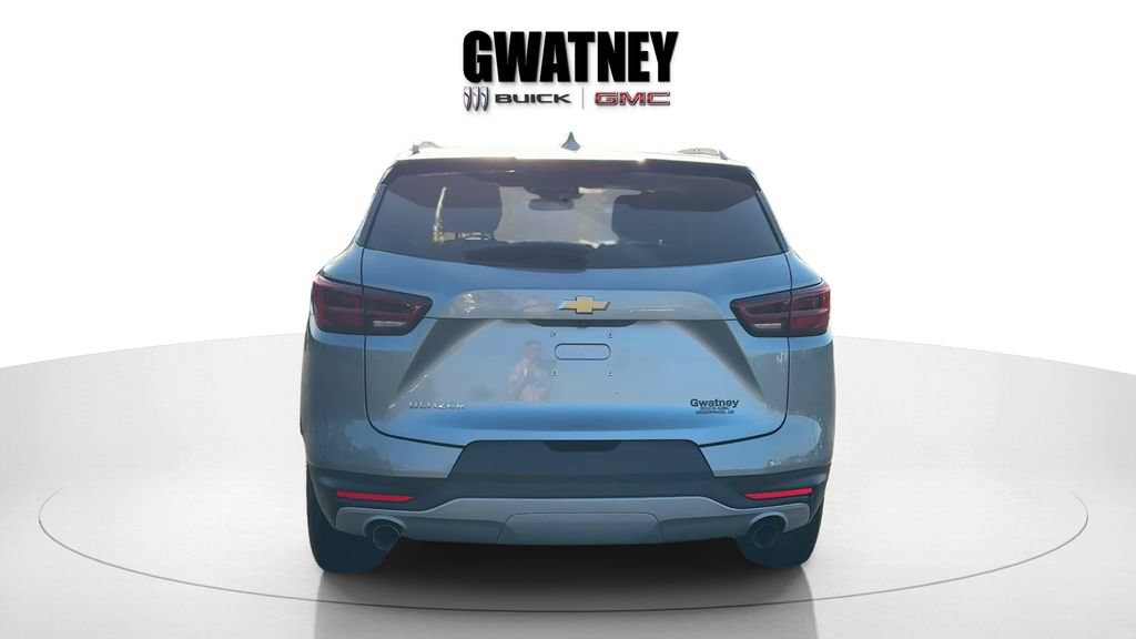 Used 2023 Chevrolet Blazer LT FWD image 6
