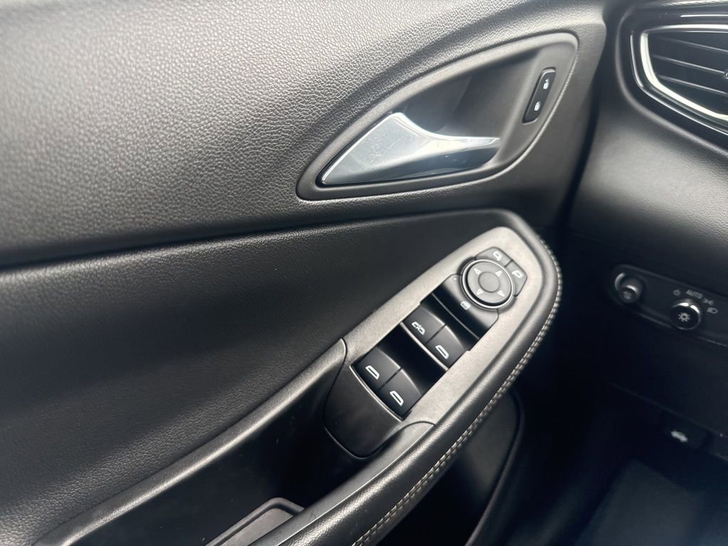 Used 2022 Buick Encore GX Select FWD image 4