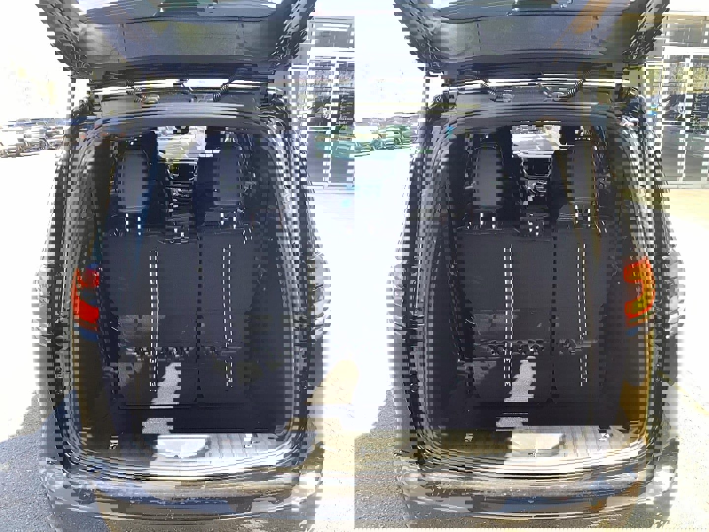 New 2026 Chrysler Pacifica Select image 6