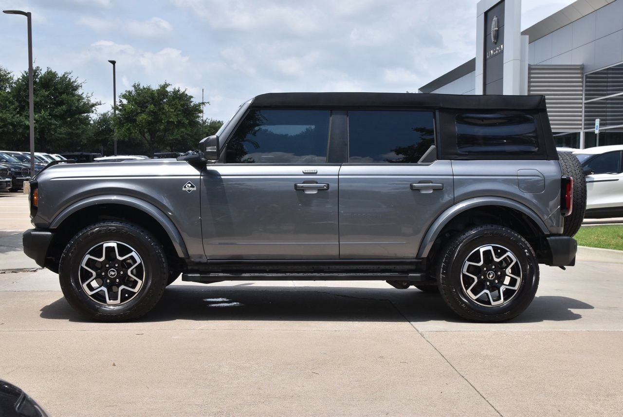 Used 2023 Ford Bronco Outer Banks AWD/4WD image 12