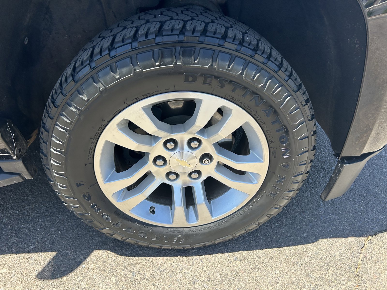 Certified 2020 Chevrolet Tahoe LT w/ Luxury Package AWD/4WD image 9