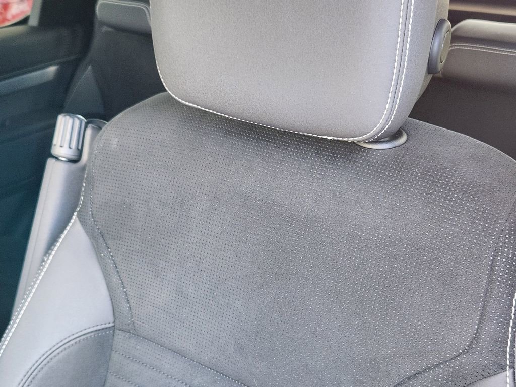 Used 2022 Land Rover Discovery S R-Dynamic image 14