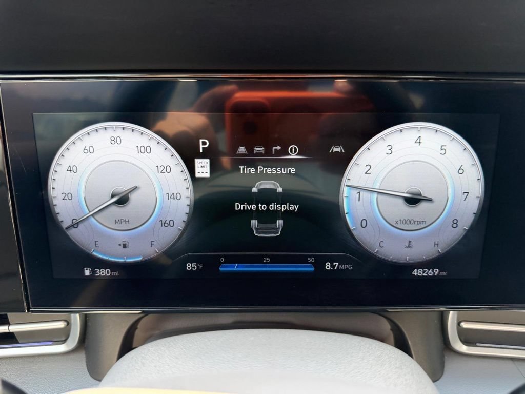 Used 2024 Hyundai Elantra SEL FWD image 32