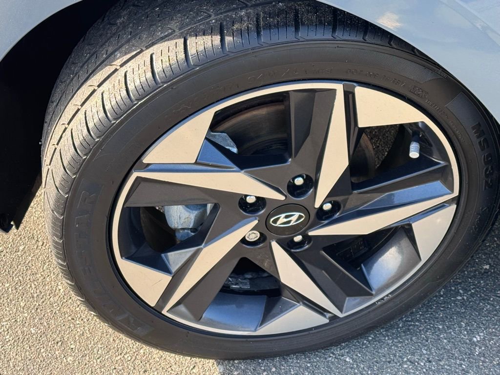 Used 2022 Hyundai Elantra SEL w/ Convenience + Premium Package image 23