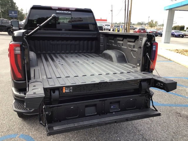New 2026 GMC Sierra 3500 Denali w/ Denali Reserve Package image 5