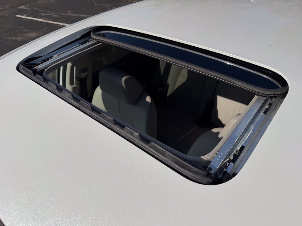 Certified 2025 Honda HR-V EX-L image 4