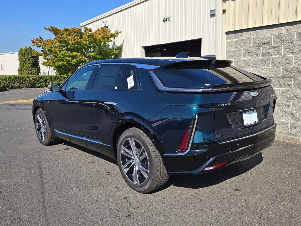 New 2026 Cadillac Lyriq Luxury image 4