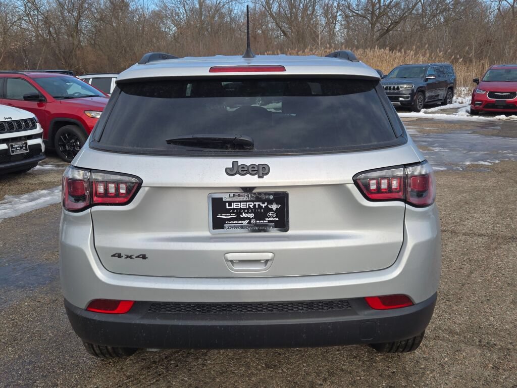 New 2026 Jeep Compass Latitude AWD/4WD image 12