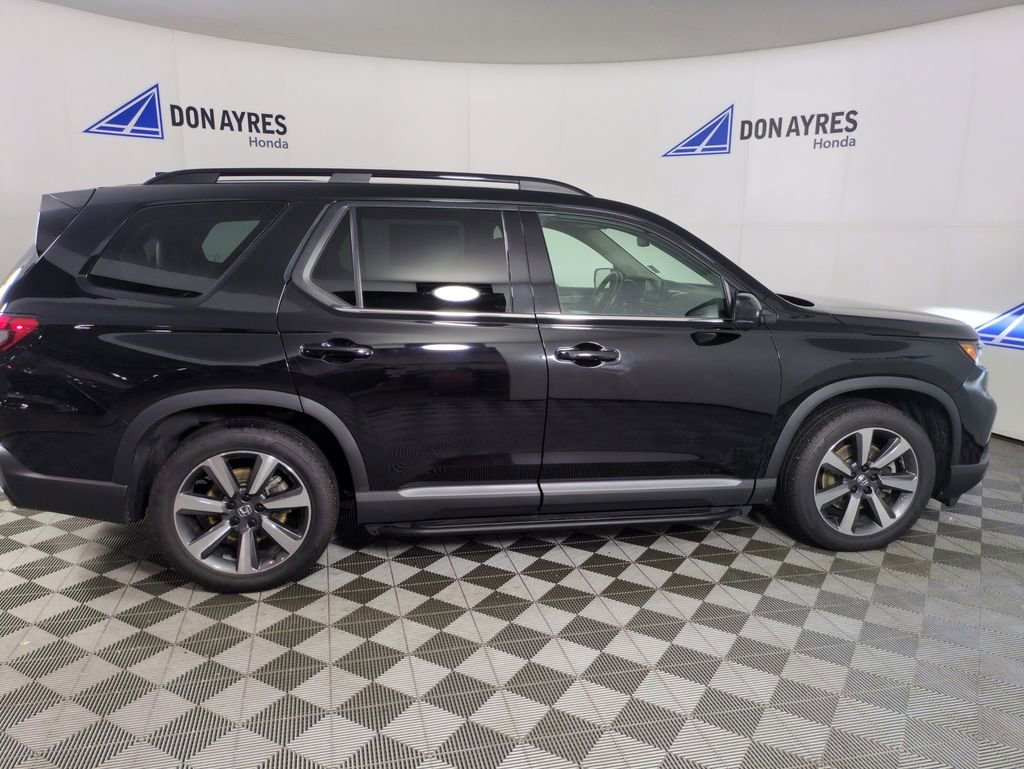 Certified 2024 Honda Pilot Elite image 9