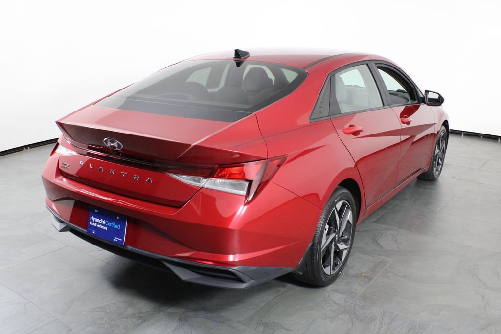 Certified 2023 Hyundai Elantra SEL w/ Convenience Package image 15