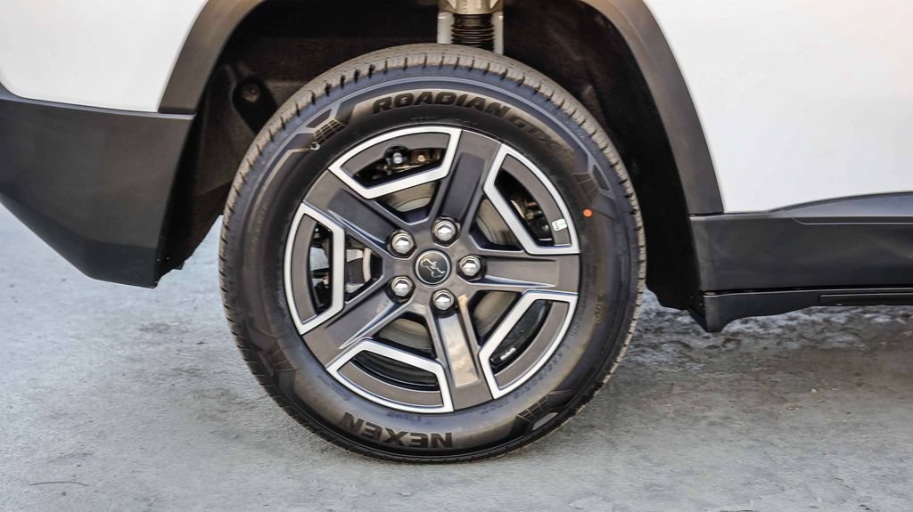 New 2026 Jeep Cherokee Limited AWD/4WD image 12