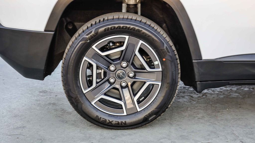 New 2026 Jeep Cherokee Limited AWD/4WD image 12