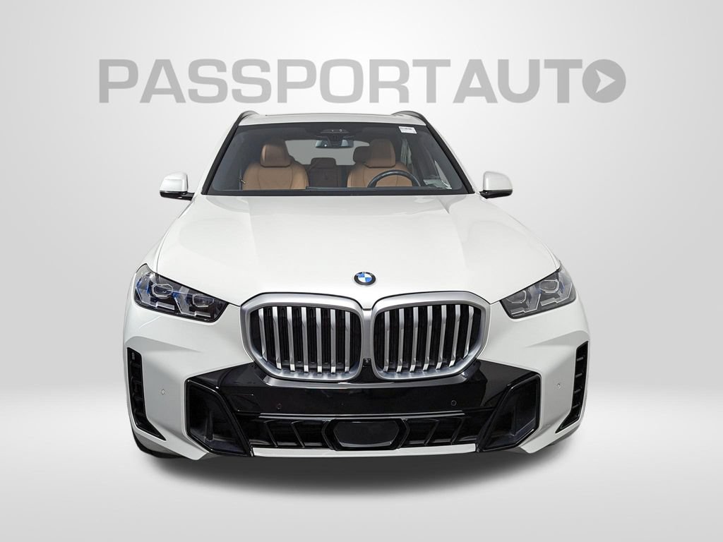 Used 2024 BMW X5 xDrive40i w/ M Sport Package AWD/4WD image 12