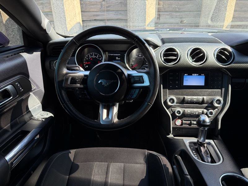 Used 2019 Ford Mustang Coupe RWD image 11