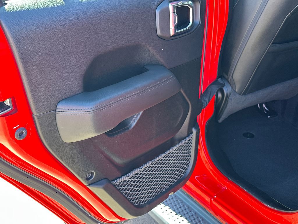 Used 2022 Jeep Wrangler Unlimited Sahara image 21