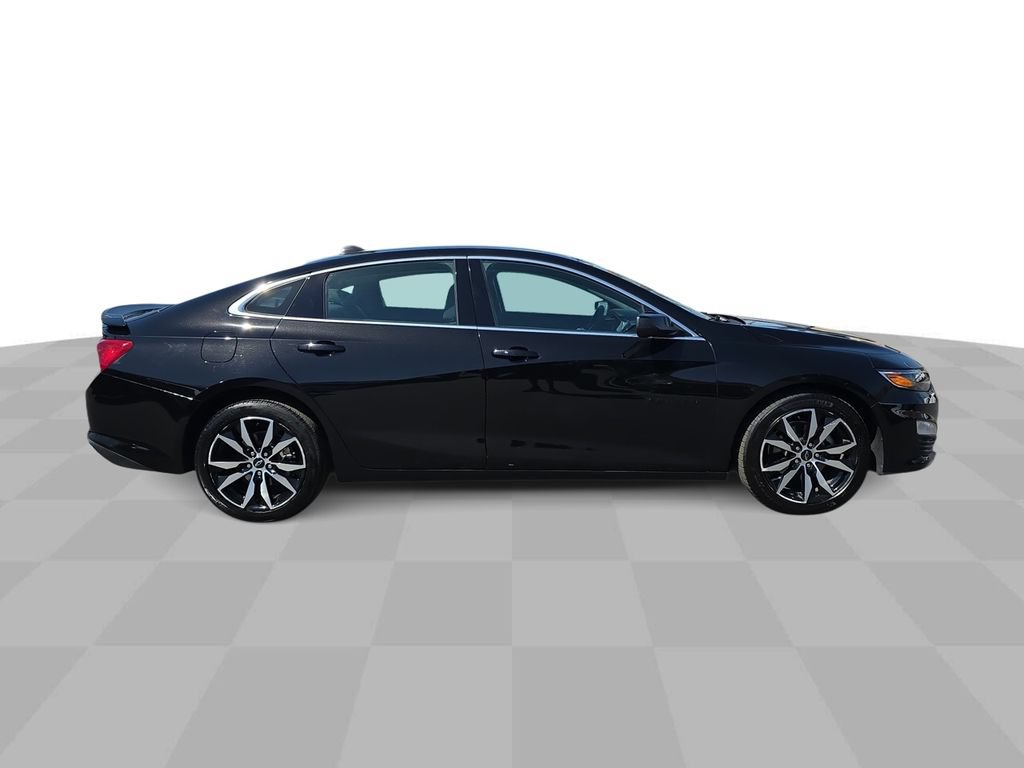 Used 2025 Chevrolet Malibu RS FWD image 9