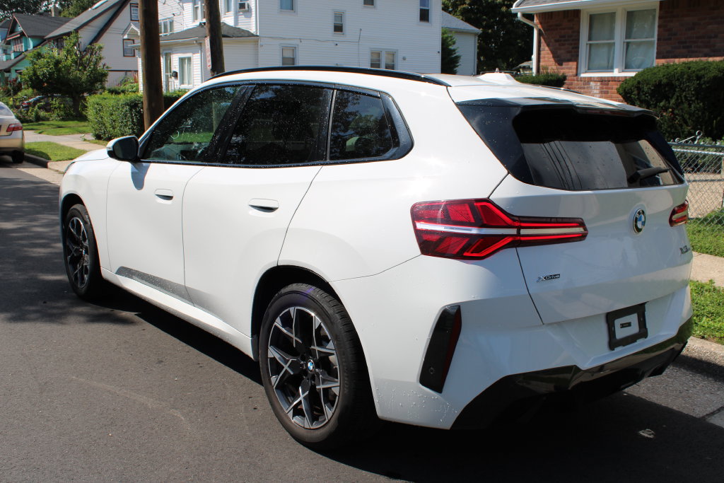 Used 2025 BMW X3 xDrive30i AWD/4WD image 8