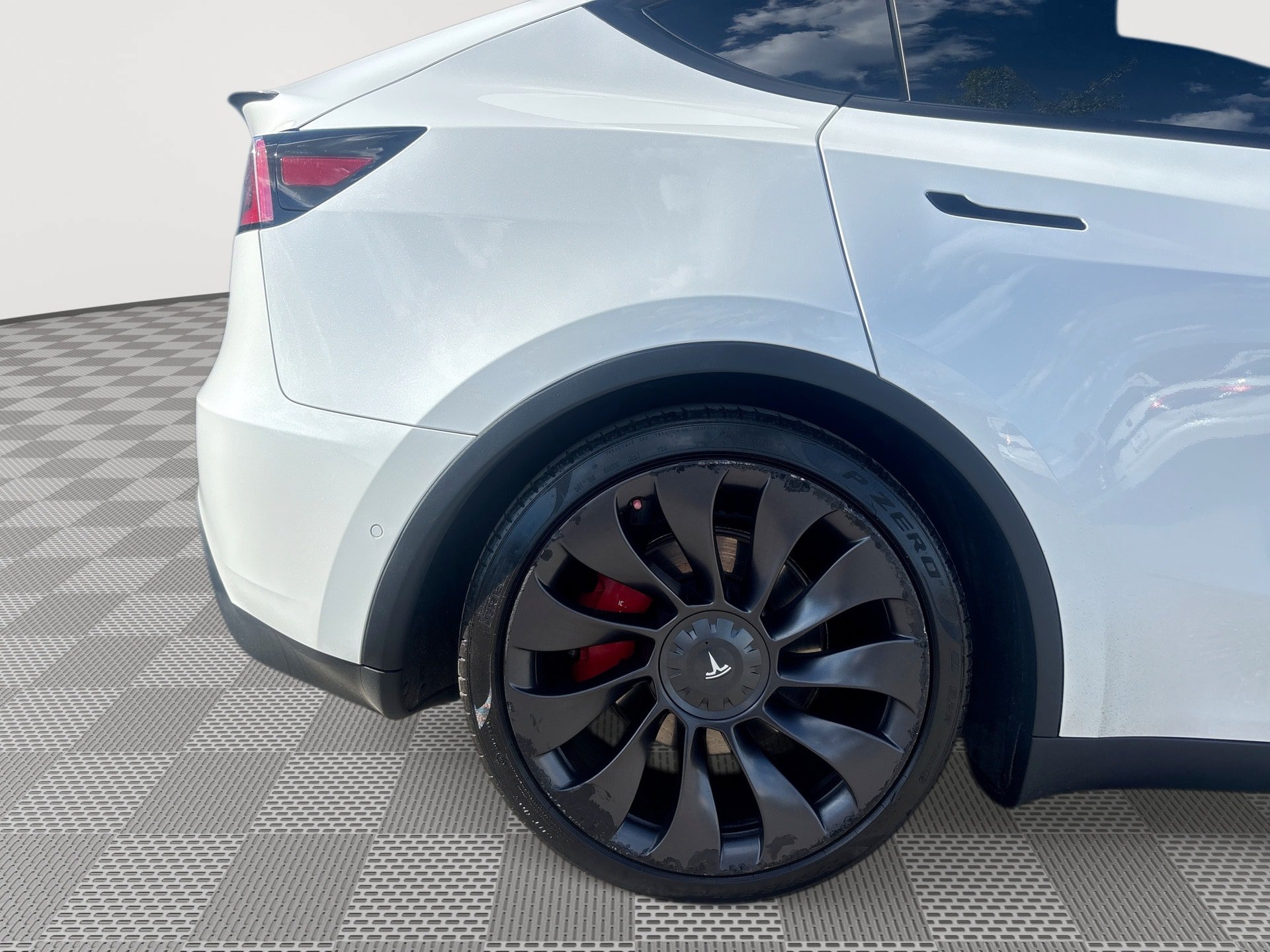 Used 2020 Tesla Model Y Performance AWD/4WD image 30