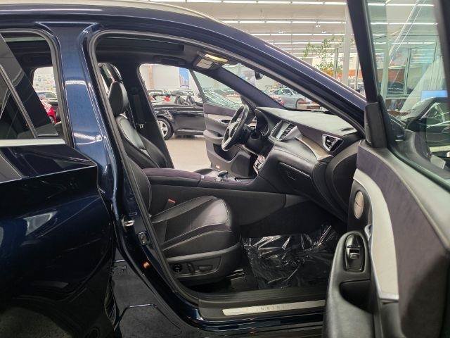 Used 2019 INFINITI QX50 Essential w/ Sensory Package AWD/4WD image 38