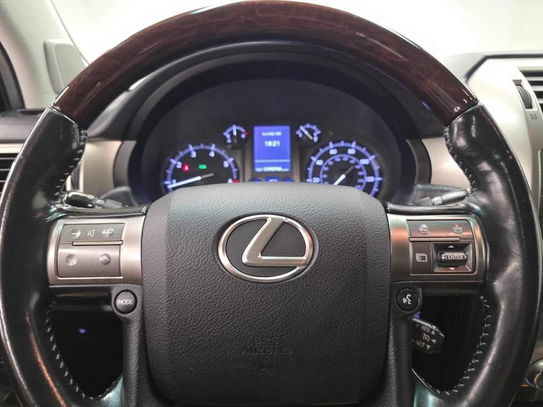 Used 2018 Lexus GX 460 Premium w/ Premium Package AWD/4WD image 21