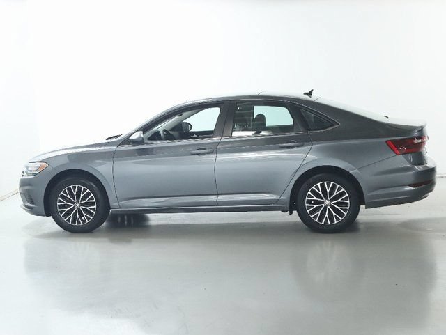 Used 2021 Volkswagen Jetta SE w/ SE Cold Weather Package FWD image 38