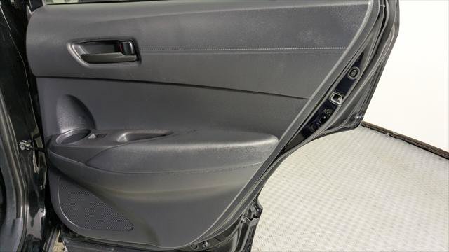 Used 2024 Toyota Corolla Cross LE FWD image 19