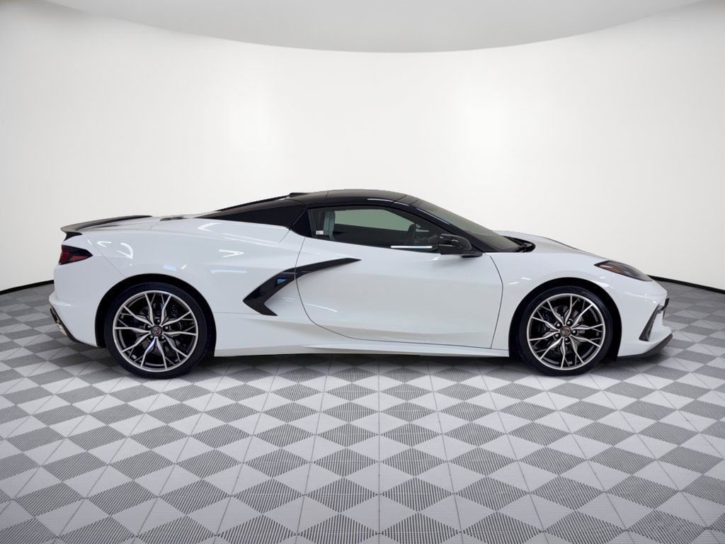 Used 2024 Chevrolet Corvette Stingray Preferred Conv w/ Stealth Interior Trim Package RWD image 8