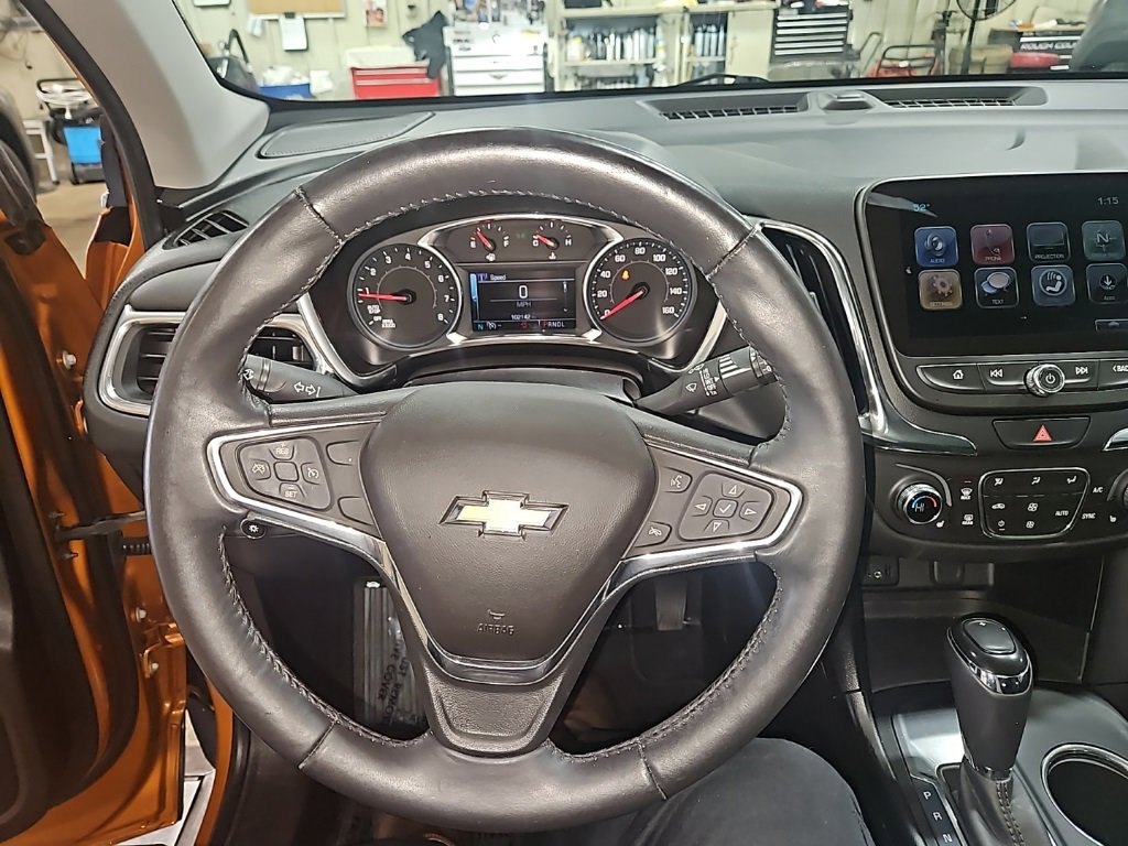 Used 2018 Chevrolet Equinox LT w/ Sun & Infotainment Package image 16