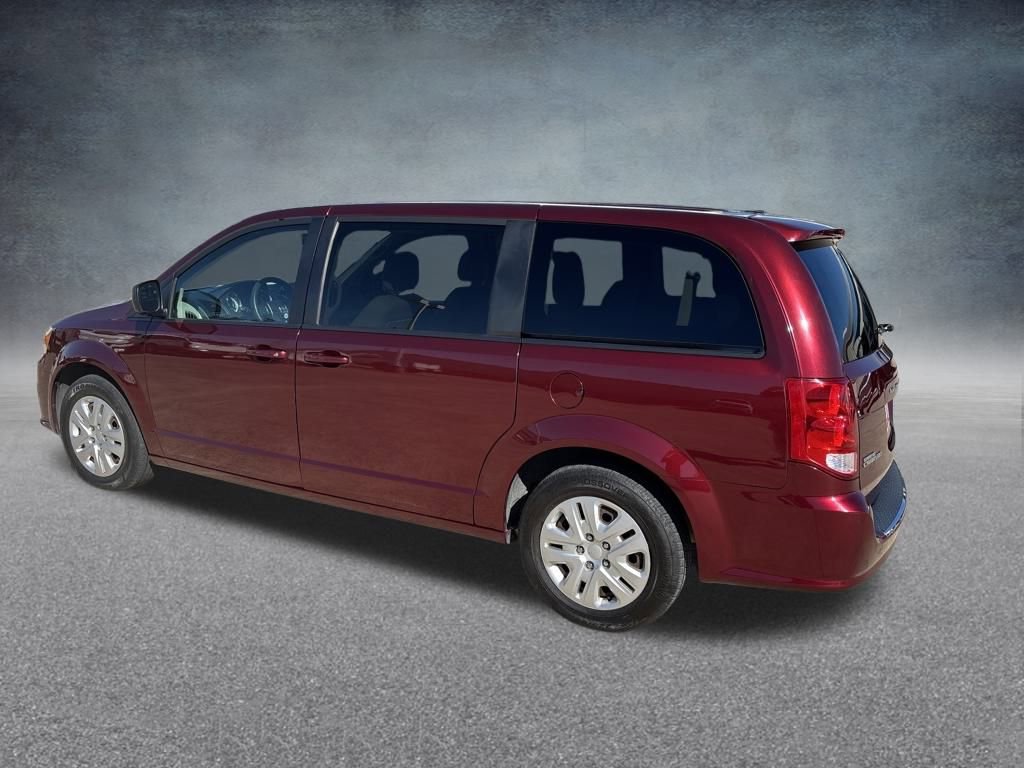 Used 2018 Dodge Grand Caravan SE w/ UConnect Hands-Free Group image 3