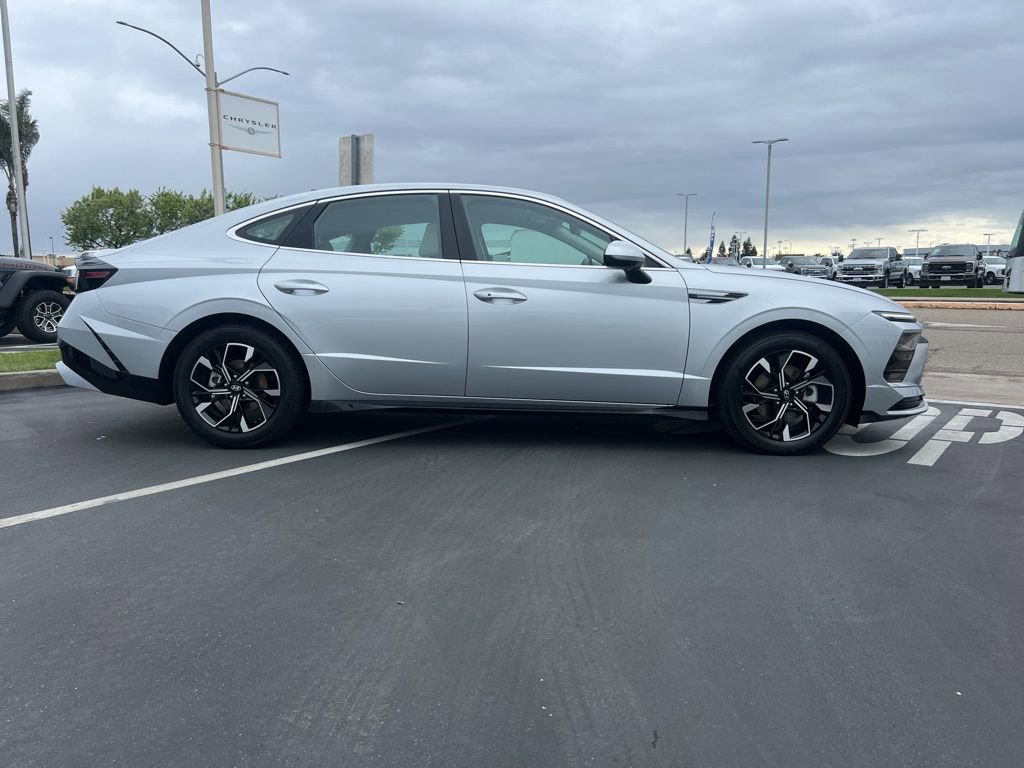 Used 2025 Hyundai Sonata SEL image 12