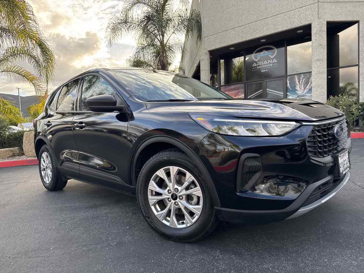 Used 2025 Ford Escape Active image 8