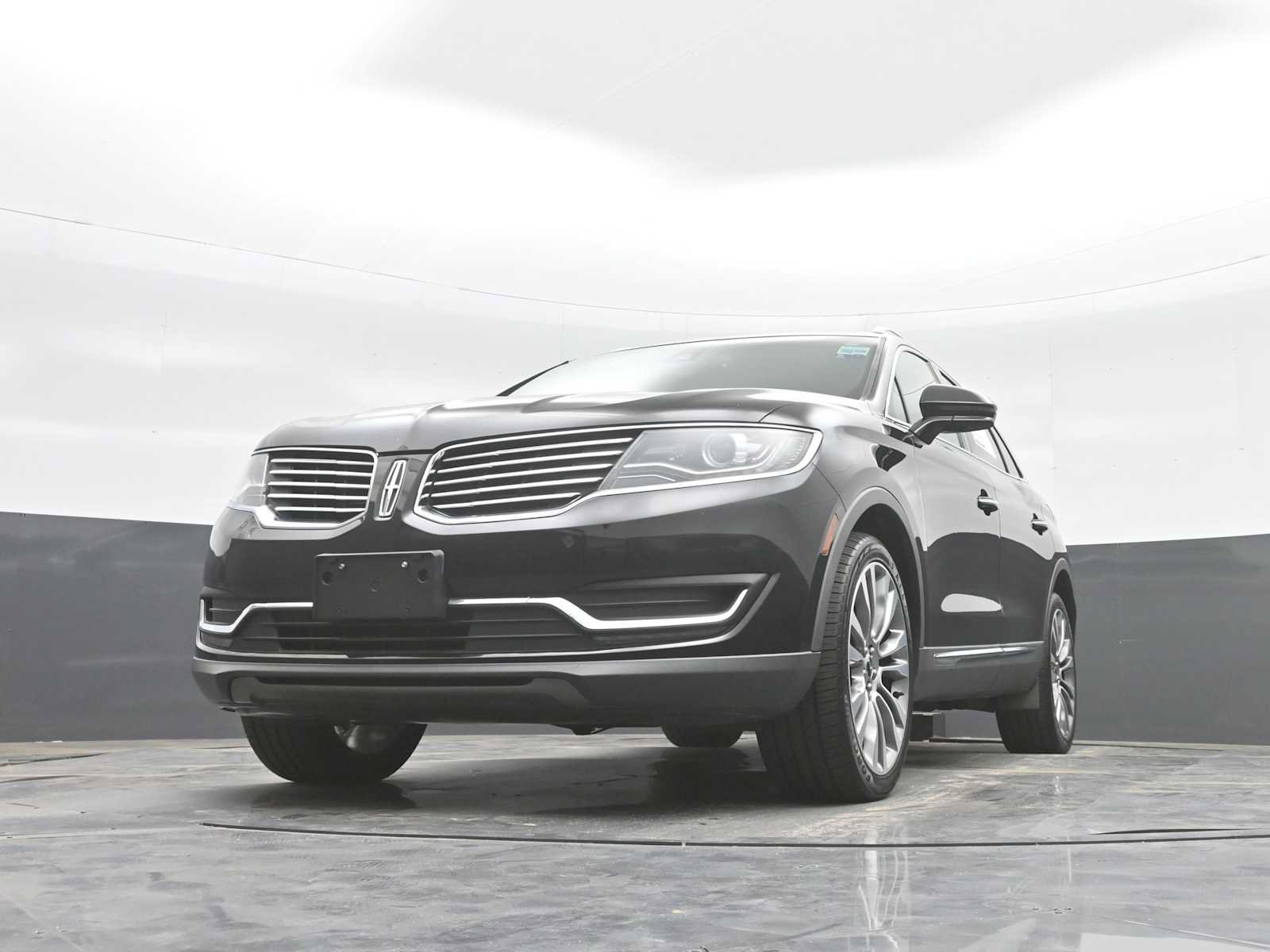 Used 2016 Lincoln MKX Reserve w/ Driver Assistance Package AWD/4WD image 31