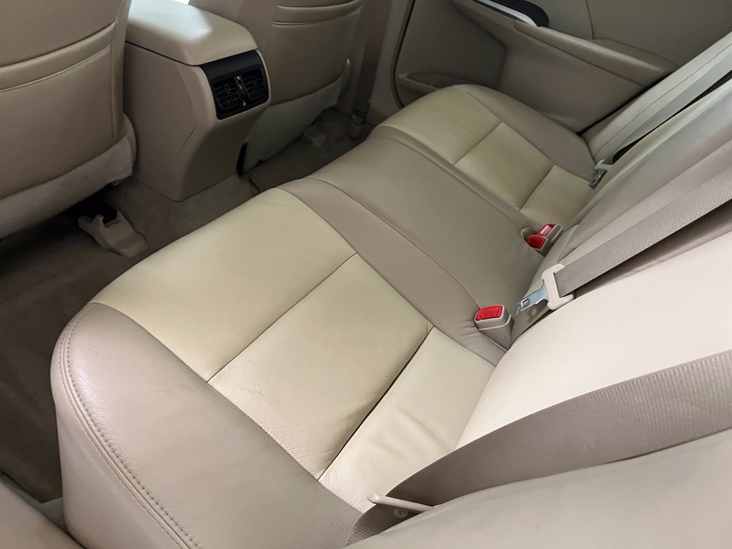 Used 2012 Toyota Camry XLE w/ Convenience Pkg FWD image 17